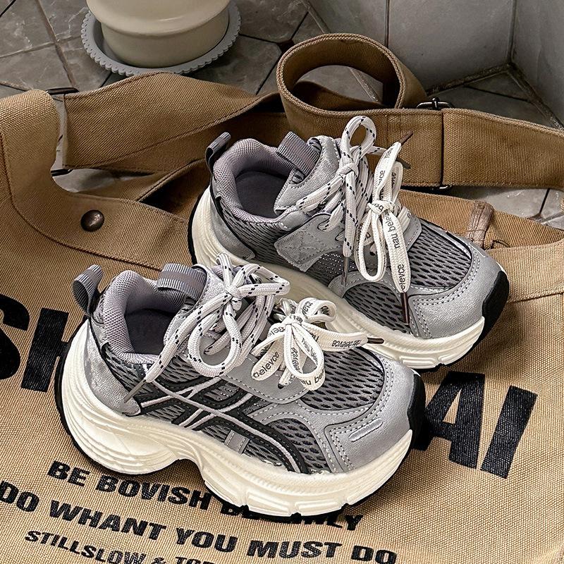 Children's sports shoes Spring and Autumn new boys and girls students breathable mesh thick-soled lightweight dad shoes