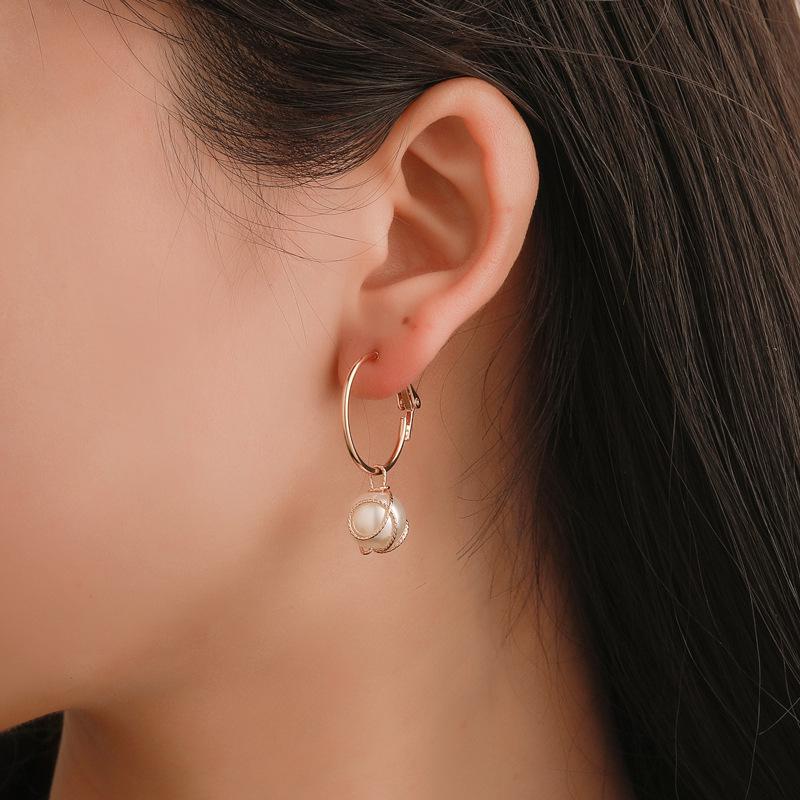 Personality Simple Earrings Retro Temperament Winding Ladies Earrings Fashion Ladies Accessories ARI
