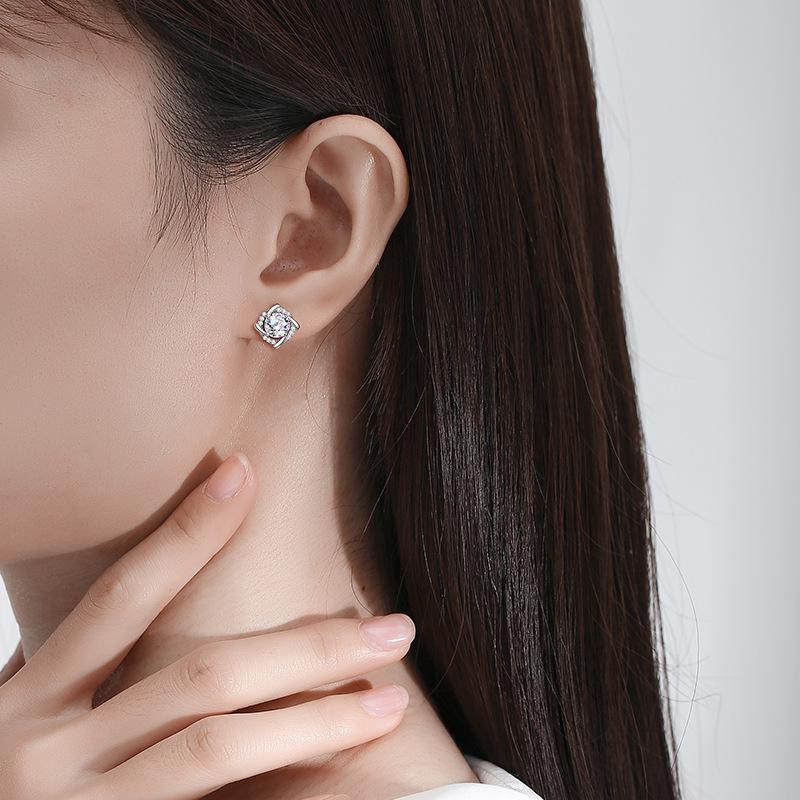 Tancise 925 Sterling Silver Zirkónové náušnice napichovacie náušnice pre ženy ako darčeky na svadobnú hostinu