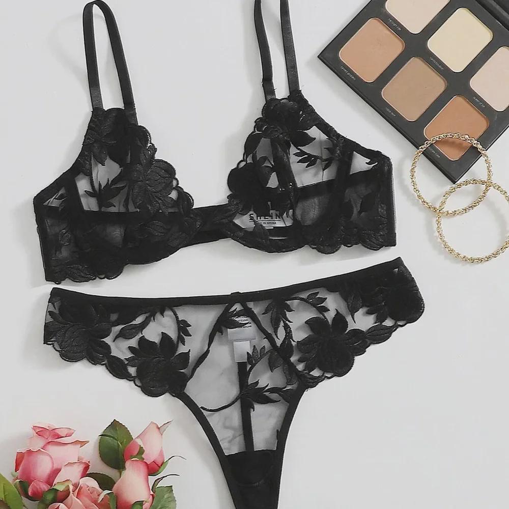 

Women’s Ultra-Thin Mesh Underwire Lingerie Set - Black