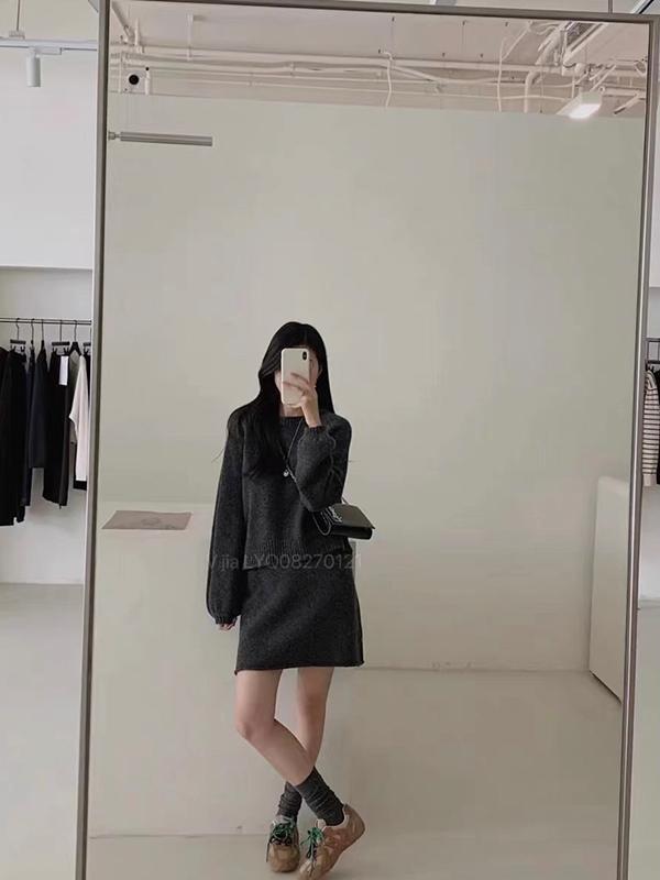 Women's Grey Knitted Skirt: Rolled Edge, Hip Wrap, Petite Fit - Flattering Wool Short Skirt for Spring, Autumn & Winter 2025