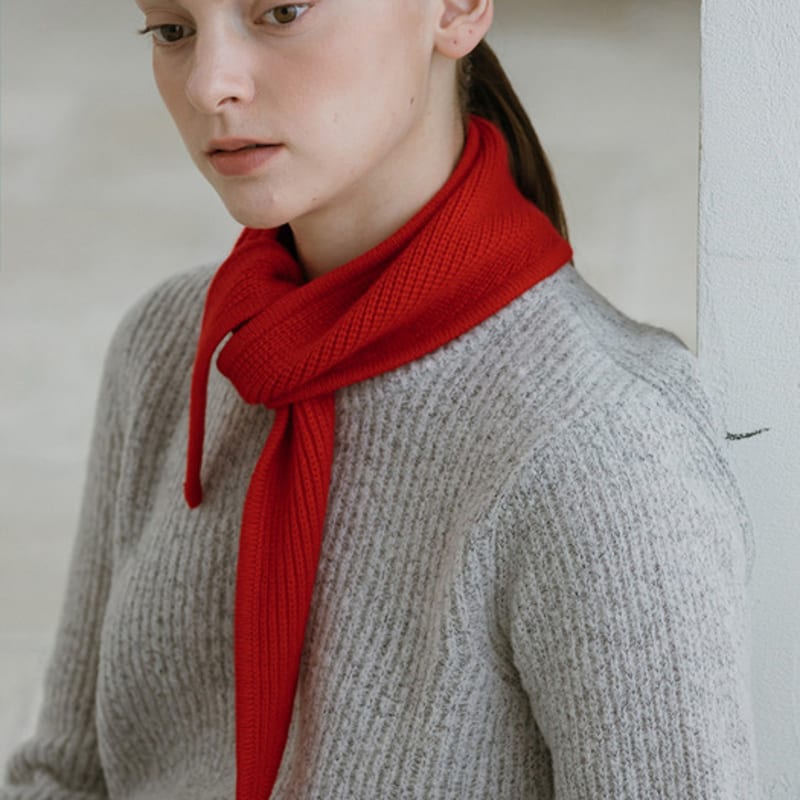 BINOVULAR [4 colors] PETITE TRIANGULAR MUFFLER