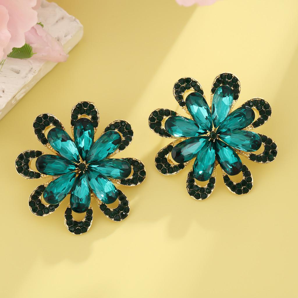 Elegant Alloy Diamondaccented Flower Earrings With Geometric Design For Wedding