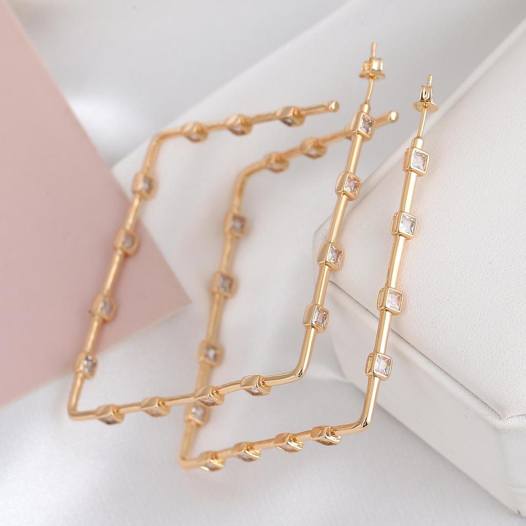 European & American 6CM Large Square Hoop Earrings - Bold Geometric Design, Statement Stud Earrings for a Unique, Chic Look