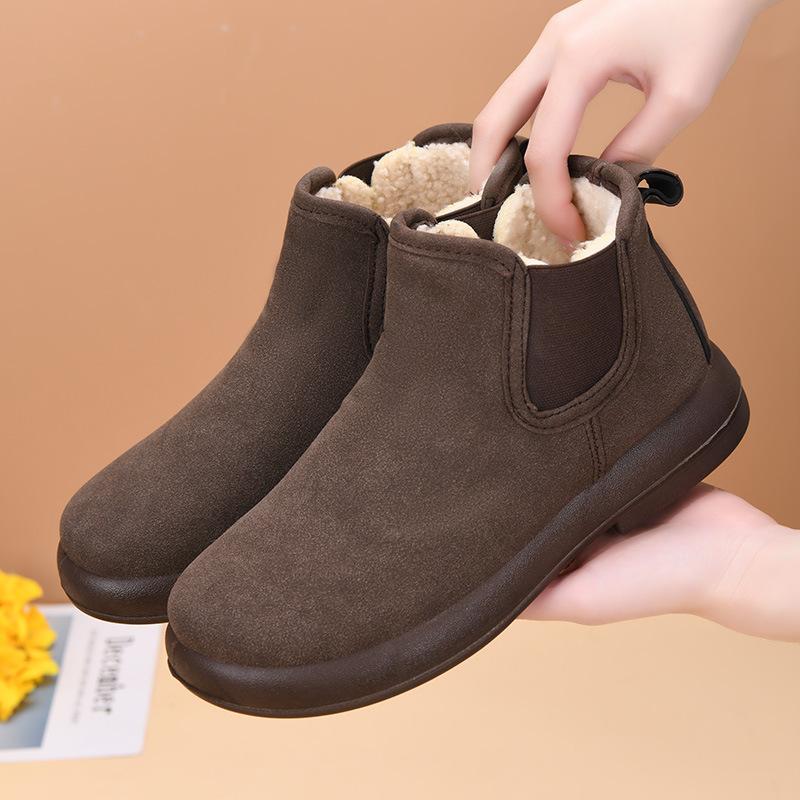 Processing custom foreign trade winter velvet women's cotton shoes warm mother shoes flat short boots non-slip snow boots