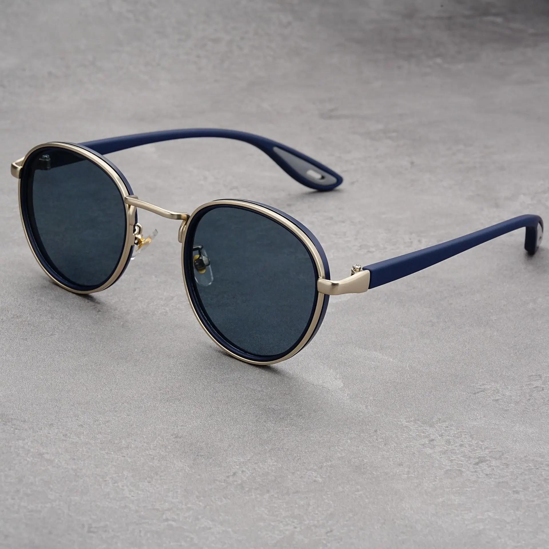 

Premium Retro Design Casual Outdoor Round sun glasses Fashion High Quality Sunshade Sunscreen Male UV Glasses Female sun glasses As shown