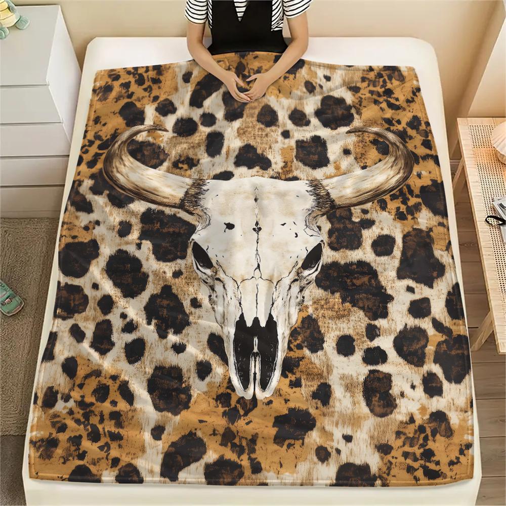 1Pc Western Cow Skull Print Flannel Blanket, High Quality Comfortable for All Seasons, Home Decor, Warmth and Comfort, Perfect for Christmas Gifts
