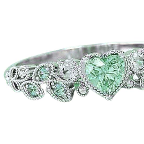 Stylish Finger Ring Heart Ladies Dress Up