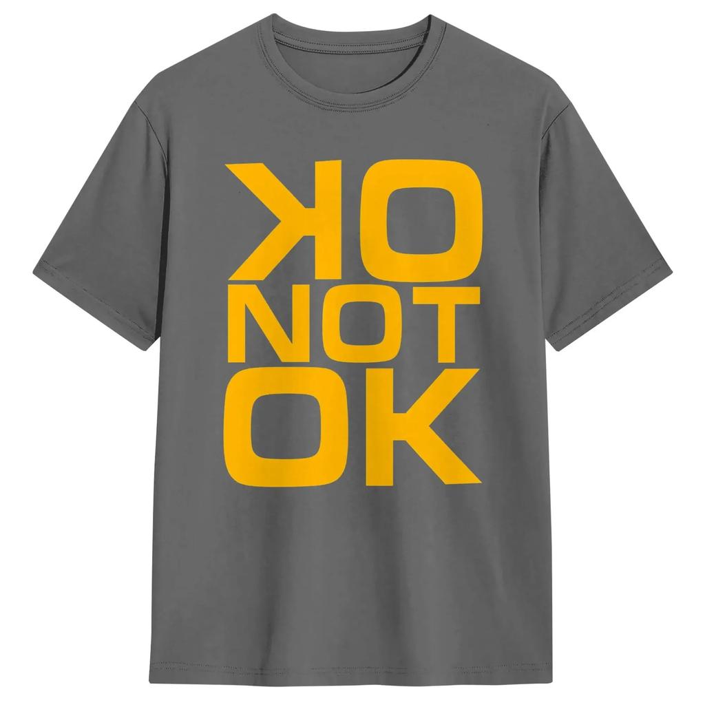 Übergroßes Schwarzes Baumwoll-Streetwear-T-Shirt mit Kräftigem Gelben „OK NOT OK“ Statement-Grafikdruck Merch Damen- und Herren-T-Shirts