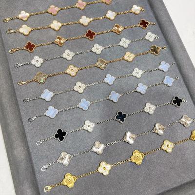 Čtyřlistové náramky z trávy, světlé luxusní bílé fritillaria červený achát malachitové náramky pokovené 18K růžové zlato dámské kapkové náramky