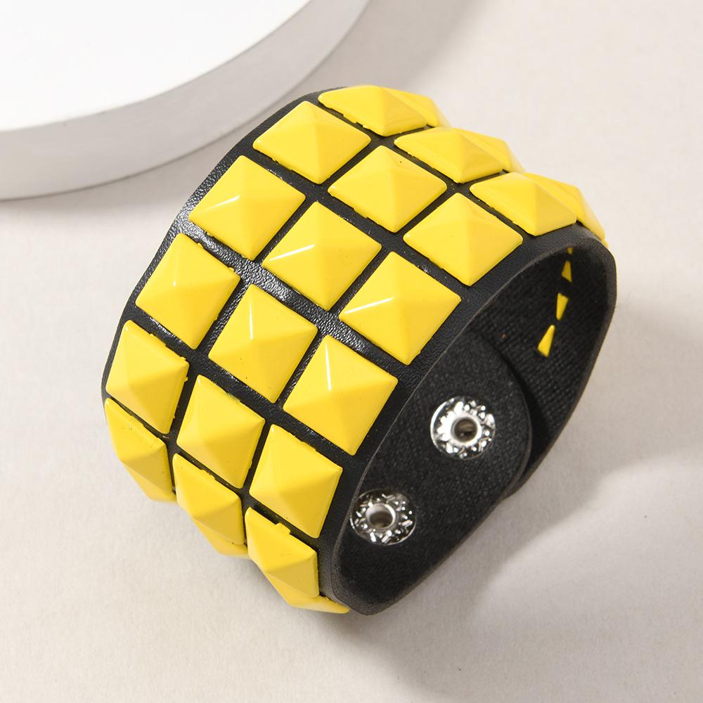 Punk Hip-Hop Rhinestone Bracelet Retro Western Wasteland Hottie Leather Snap Bracelet for Women Jewelry HUANZHI New