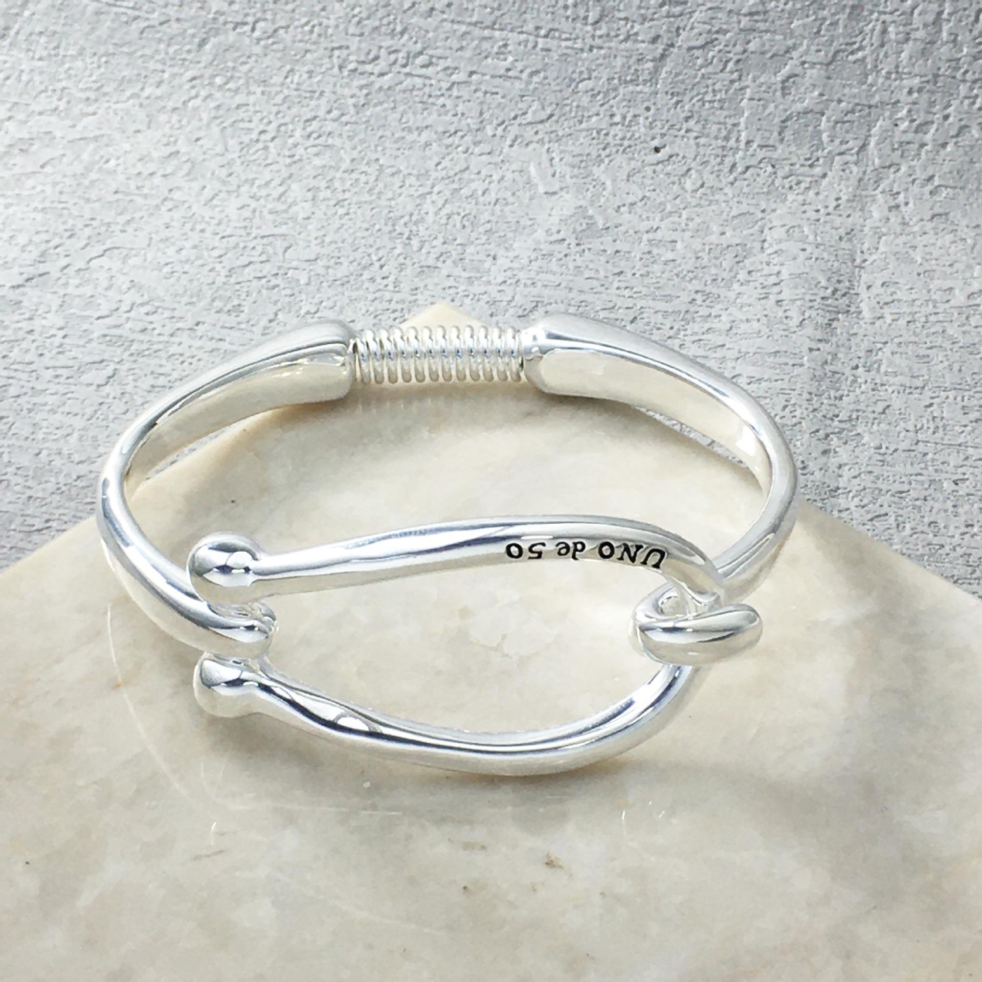 UNOde50 Minimalist Geometric Bracelet: Unisex, Handmade, Light Luxury