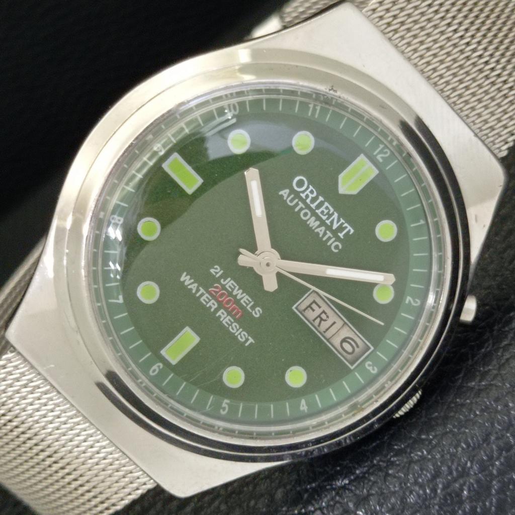 VINTAGE ORIENT AUTOMATIC 46941 JAPAN MENS GREEN COLOR DIAL WATCH A700634-5 R204-a700634