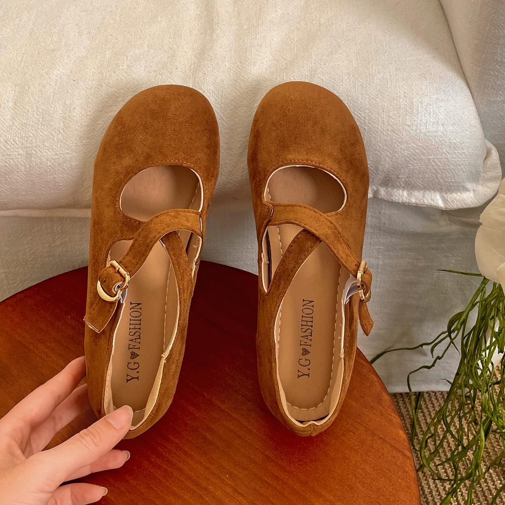 Retro Fairy Wind Yellow Flat Bottom Shallow Mouth Single Shoes Female Summer 2025 New with Skirt Inner Height Increase Mary Jane Shoes