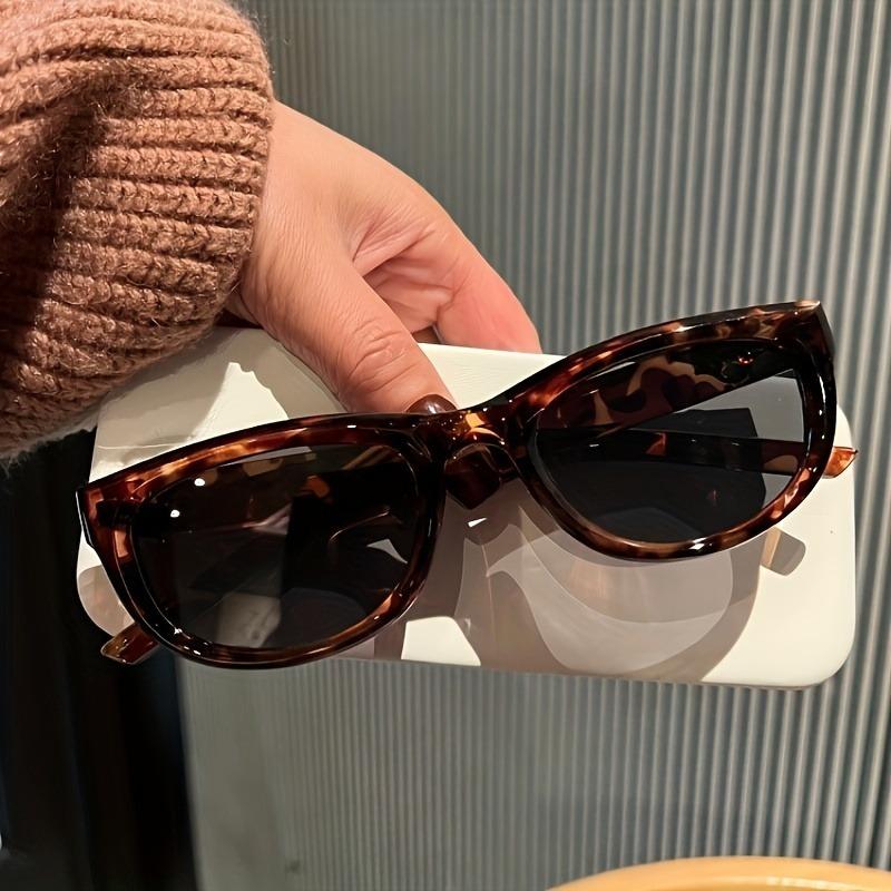 Cute Classic Fashion Women Sunglasses Stylish Designer Square Frame UV400 Protection Glamour Shades