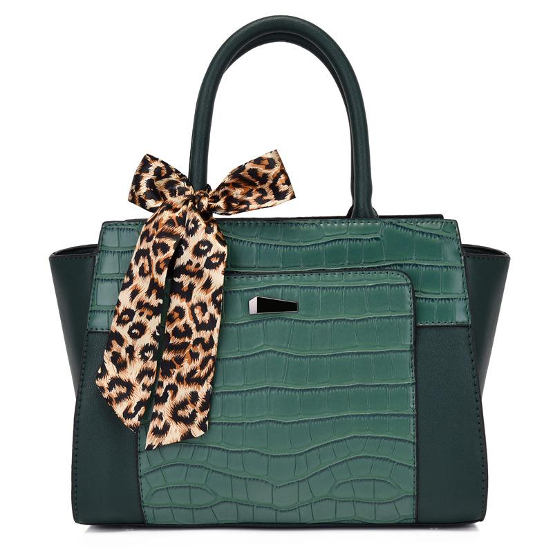 

New fashionable atmospheric handbag, stone pattern splicing, large capacity, high-end shoulder bag, messenger bag, women s bag. зелений