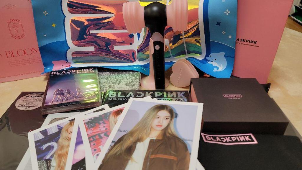 [USED] BLACKPINK Retirement Merchandise Cannot Be Sold Separately