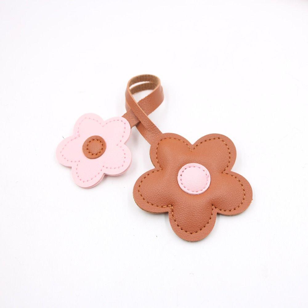 PU Leather Sunflower Bag Pendant Contrasting Bag Pendant Five Petal Flower Keychain  Car Accessory