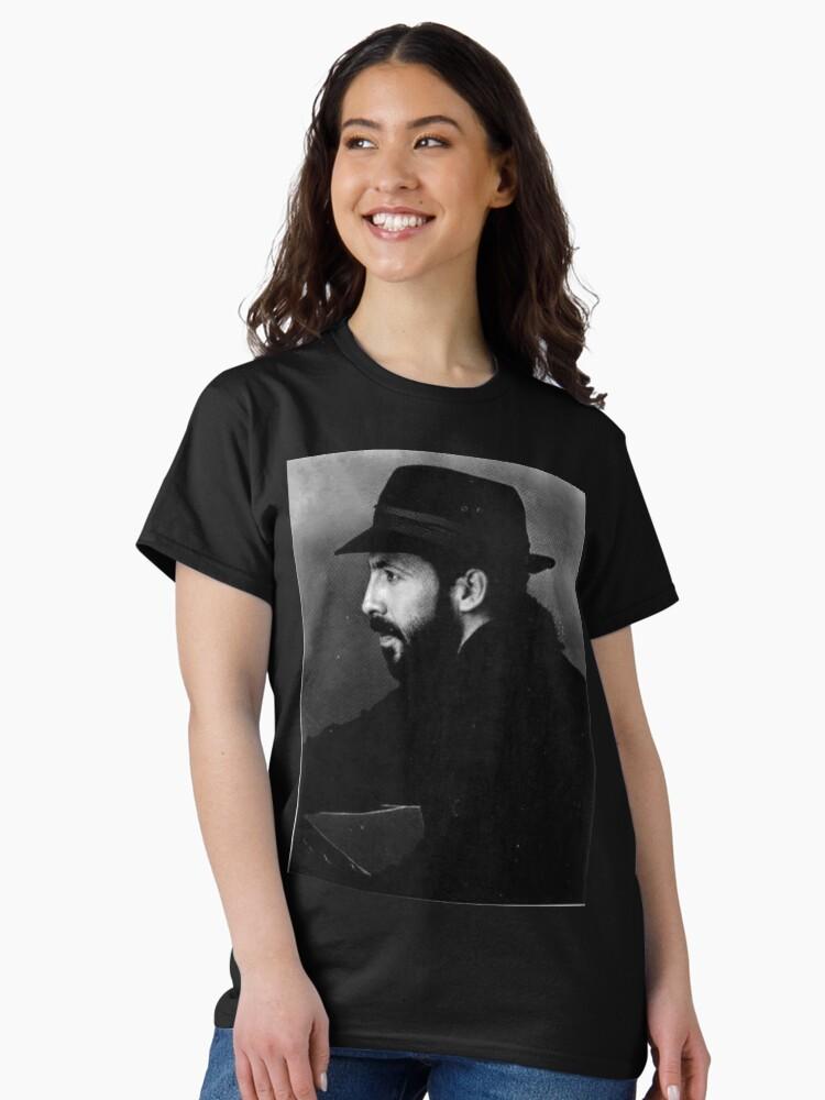 Juan Luis Guerra Poster Juan Luis Guerra singer Tshirt Juan Luis Guerra Classic T-Shirt