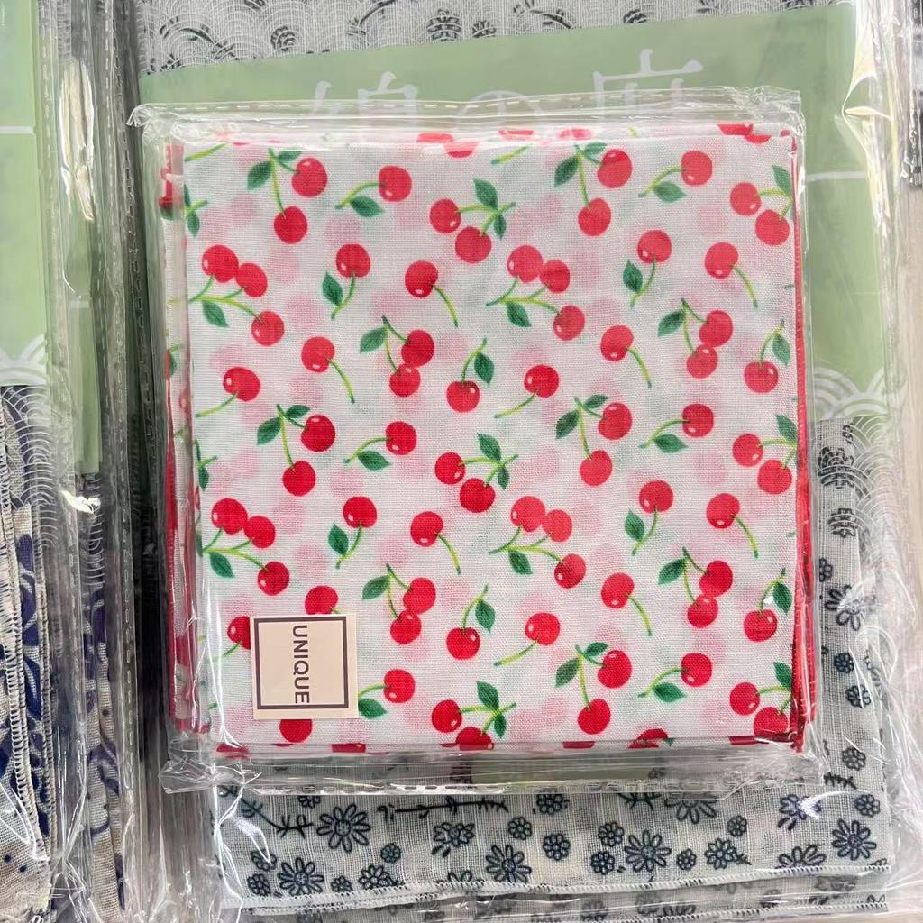 Korean Style Retro Floral Cotton-Linen Scarf: Exquisite Autumn/Winter Silk Square for Women