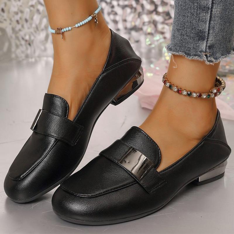 Fashion 2025 Classic Faux Pu Leather Loafers Women Metal Decoration Slip On Flats Shoes Woman Solid Color Round Toe Casual Shoes Female