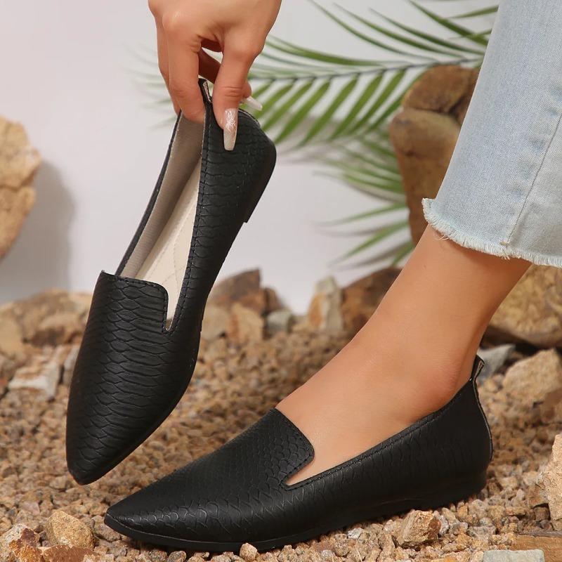 Women's Shoes Light PU Leather Casual Shoes Barefoot Shoes Pointed Toe Leather Shoe Women's Flats Slip-On Loafers Zapatos Mujer
