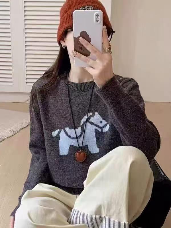 Stylish Red Knit Pullover: Age-Defying, Loose Fit, Soft & Cozy for Autumn/Winter