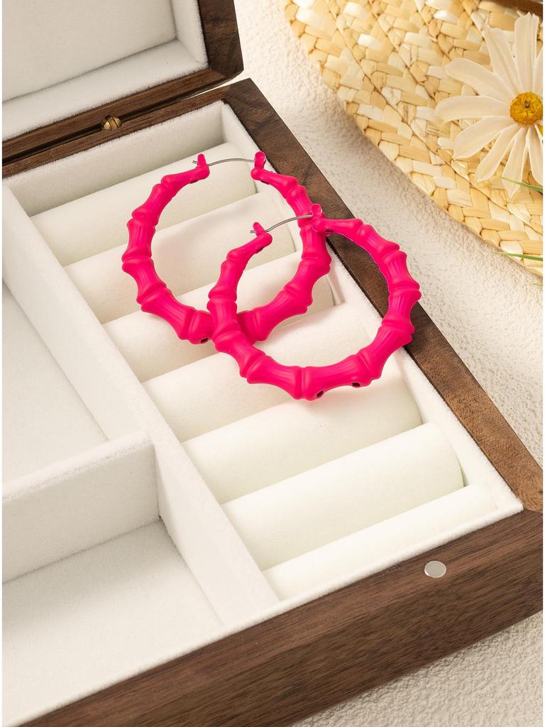 Extra-Large Gold Bamboo Hoops: Bold European & American Style Earrings for Hiphop, Street Dance, and Nightclub Fashion.