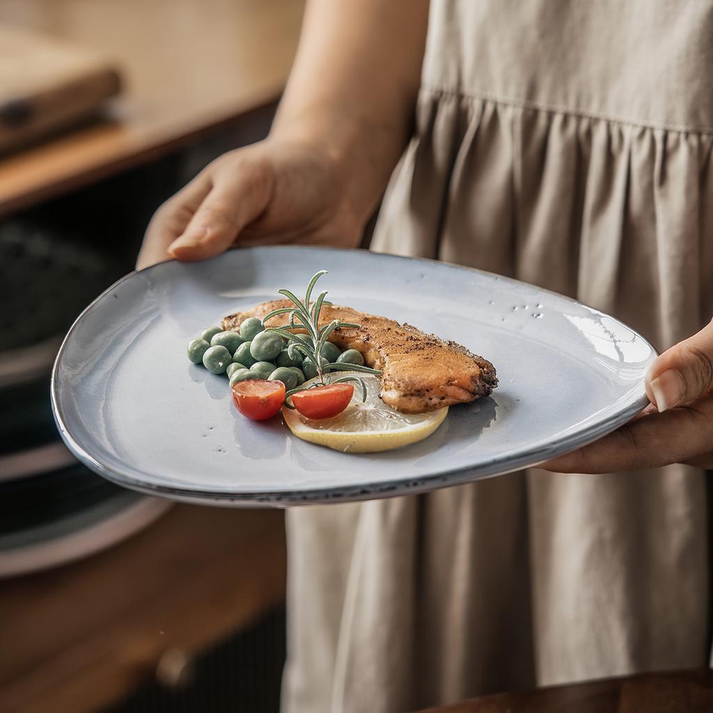 Utvald Retro Keramisk Specialformad Tallrik Hushåll Kreativ Tallrik Tallrik Grönsakstallrik Västlig Tallrik Restaurang Oregelbunden Tallrik