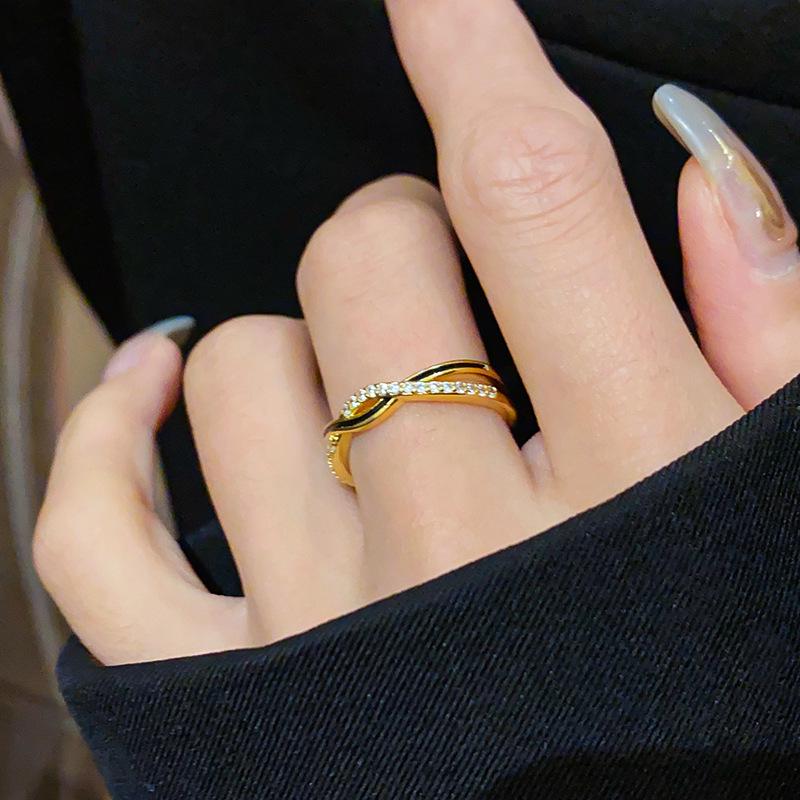 Gold-Plated Zircon Cross Open Ring: Luxurious Retro Fashion Versatile Jewelry for Index Finger