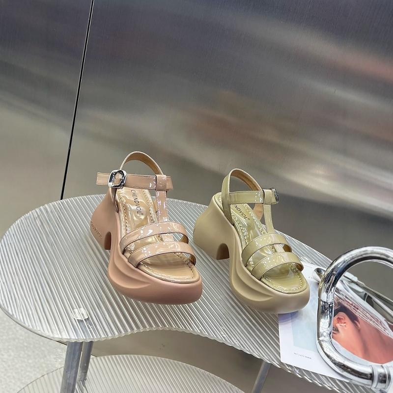 Fashion Open Toe 2025 Sandals Clogs Wedge Increasing Height Female Shoe Muffins Shoe Peep New Platform Gladiator Fashion Girls Summer Th