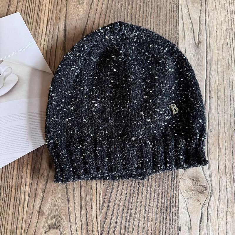 

Knit Breathable Warm Beanie With B Letter Pattern For Spring Fashion Styles