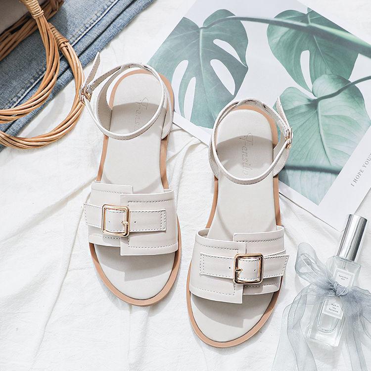 Women Summer Shoes Lightweight Fashion Sandals Black Retro Flat Sandals Ankle Strap Metal Buckle Ladies Sandals