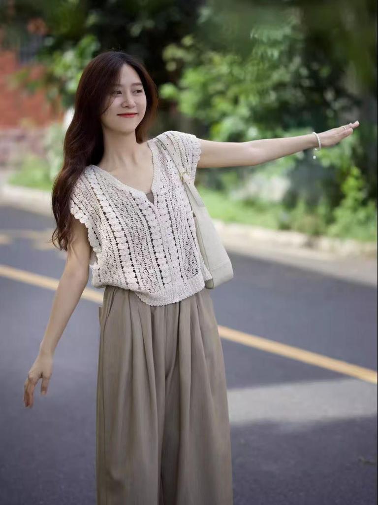 Slim-Fit Summer Tea-Toned Two-Piece Set for Women: Hong Kong & Korean Drama Style