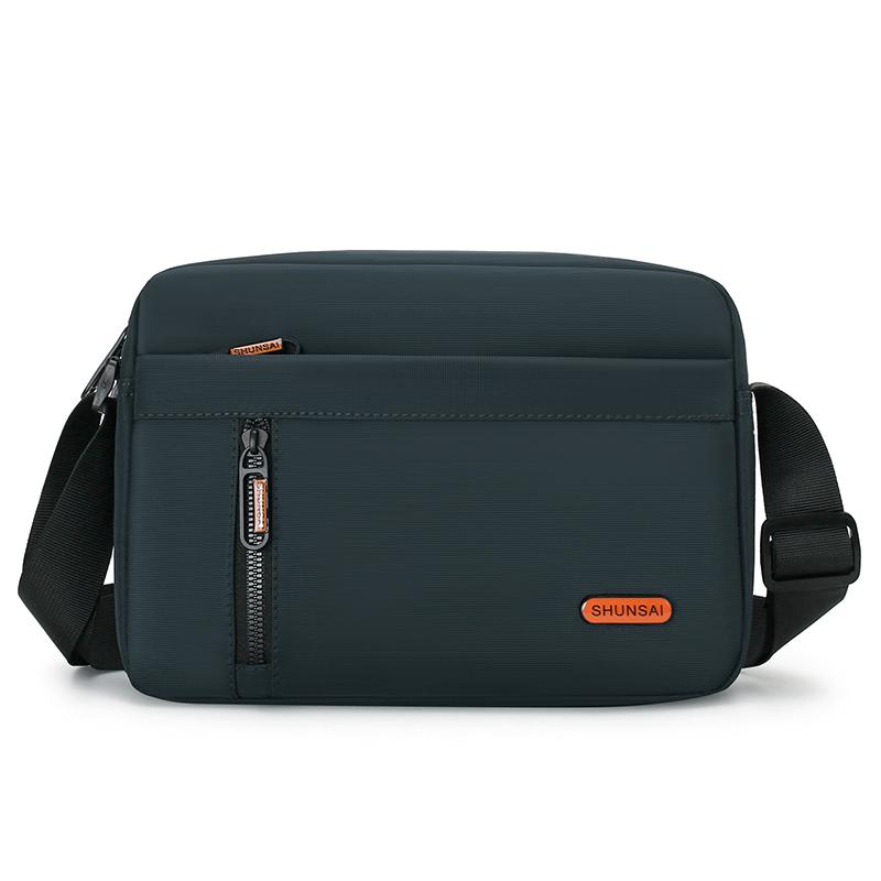 Pánská kabelka přes rameno Módní ležérní nylonová pánská taška messenger Stylový elegantní design Lehká pánská crossbody taška přes rameno