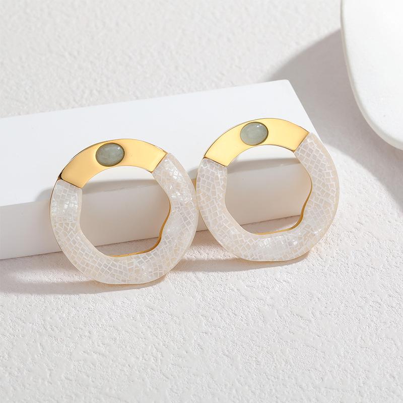

Geometric Round Hollow Stainless Steel Earrings - Colorfast, Simple Design for Autumn/Winter. белый
