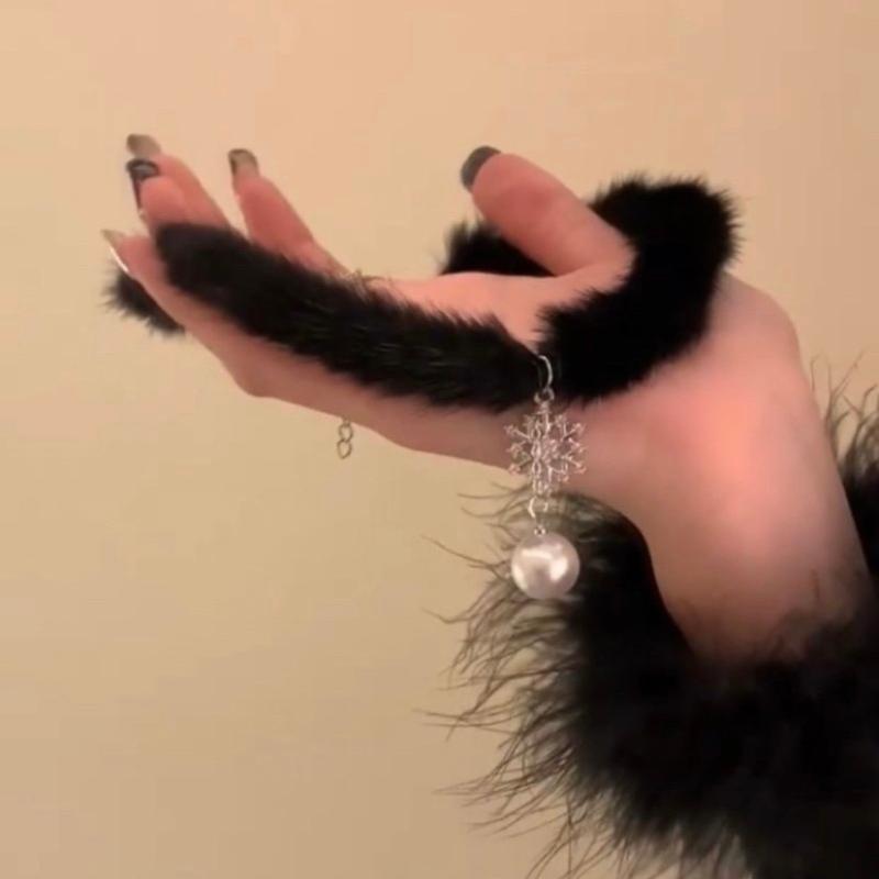 Sweet Feather Plush Snowflake Choker For Women Fashion Snowflake Pearl Necklace Wedding Party Jewelry Christmas Gifts