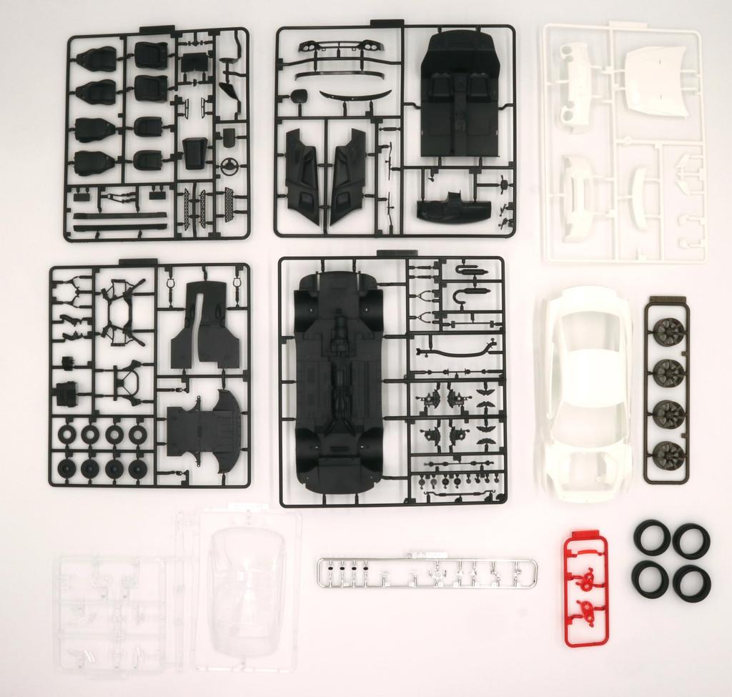 Fujimi Model Inch Up Series NISSAN Plastikmodell mit Motor (Fujimi) 1/24 Nr. 131 GT-R (R35)