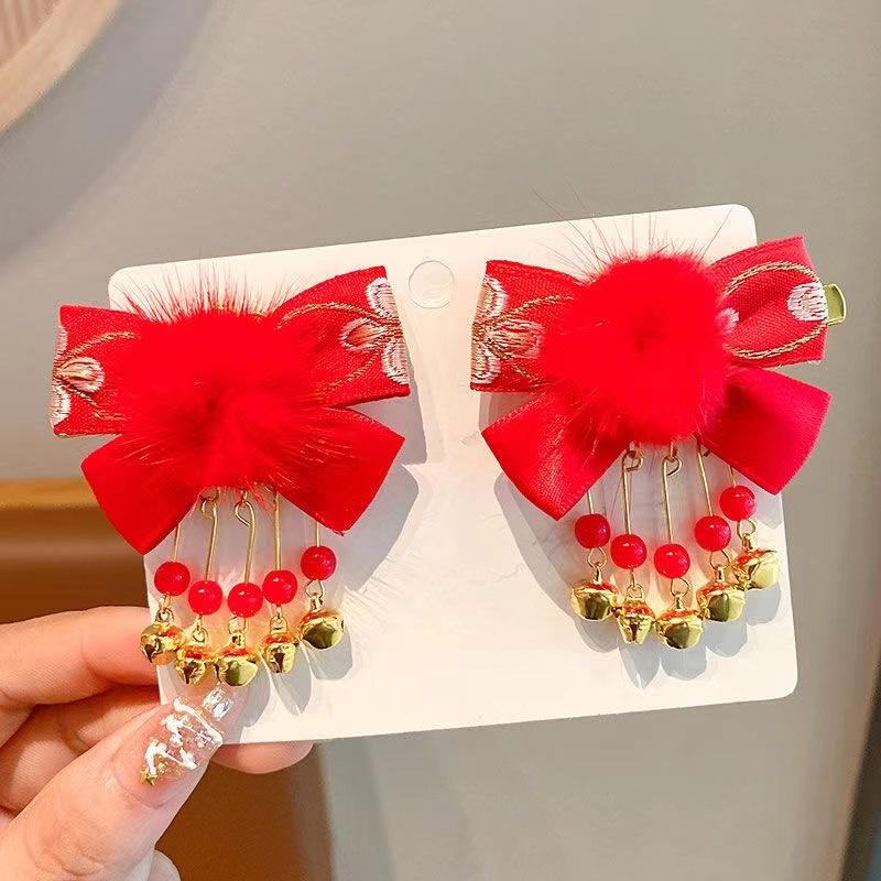 Children's Hanfu Hair Clip with Tassel – Festive and Safe for Hair