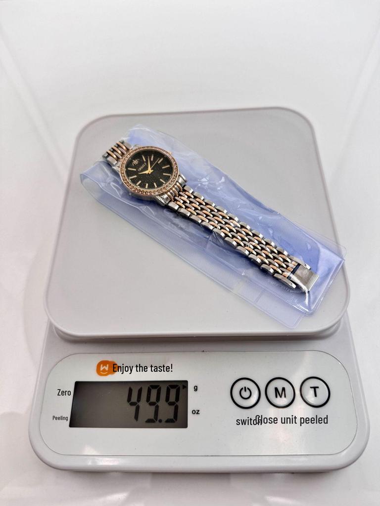 GREALY Elegant Ladies' Diamond-Set Quartz Bracelet Watch