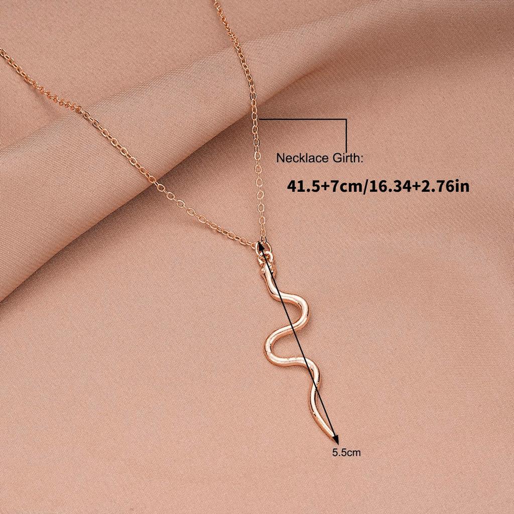 Delicate Serpent Pendant Necklace Modern Gold/Silver Plated Snake Necklace Neck Jewelry for a Sophisticated Look
