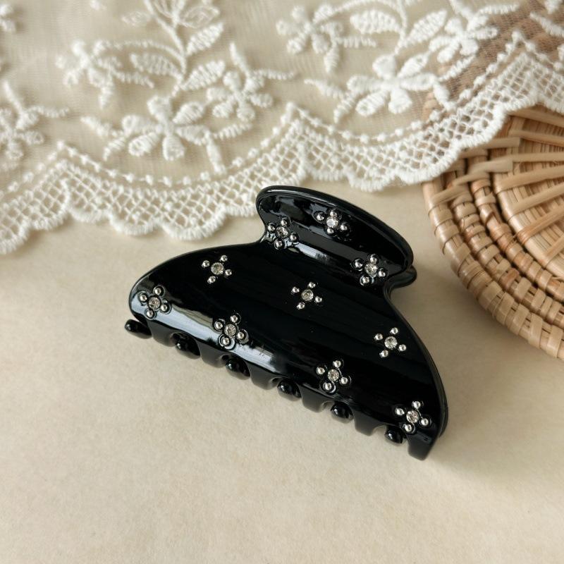 Sophisticated Deep-Tone Hair Clamp Adorned With Intricate Sparkling Micro-Studs For An Elevated Evening Look And Secure Hold
