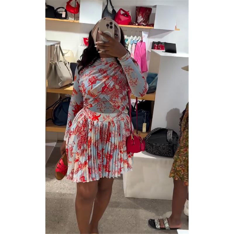 Women's 2026 Summer New Dress Design Slim-Fit Printed Long-Sleeve Top Pleated Skirt Set