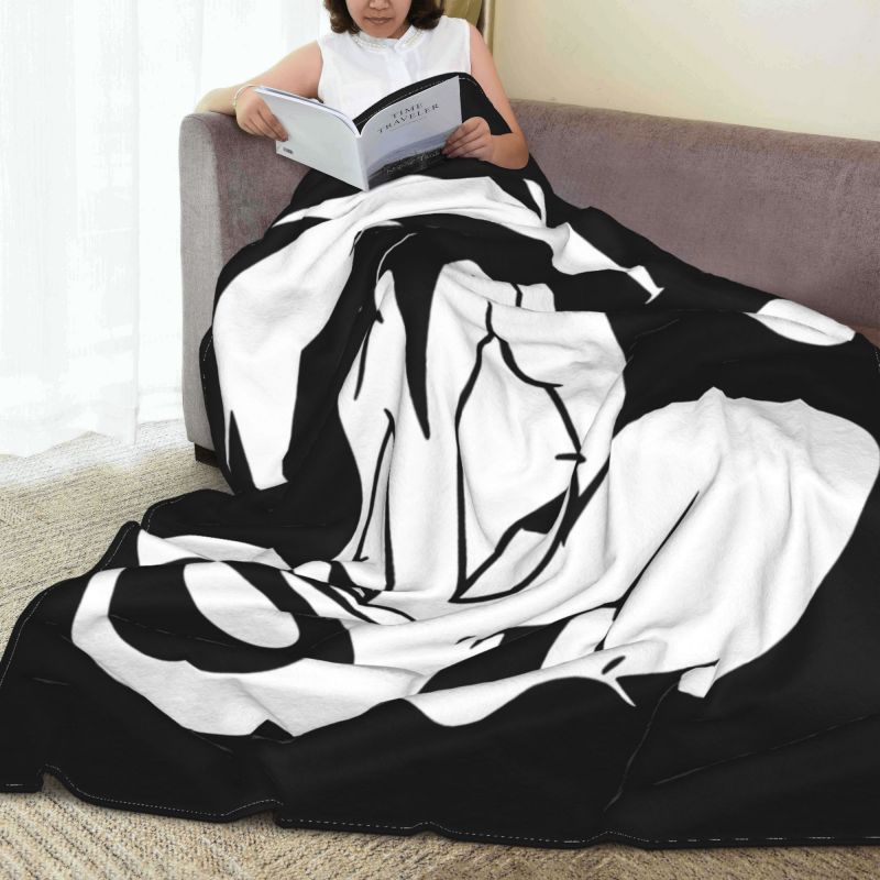 Pepe Le Pew Slash Guns N Roses 01 Blanket Plush Flannel All Season Cover Blanket For Sofa Bedroom