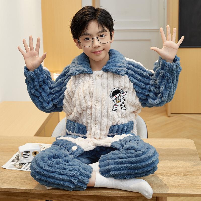 Cute Cartoon Boys' Coral Fleece Pajamas - Cozy Winter Flannel Sleepwear for Kids