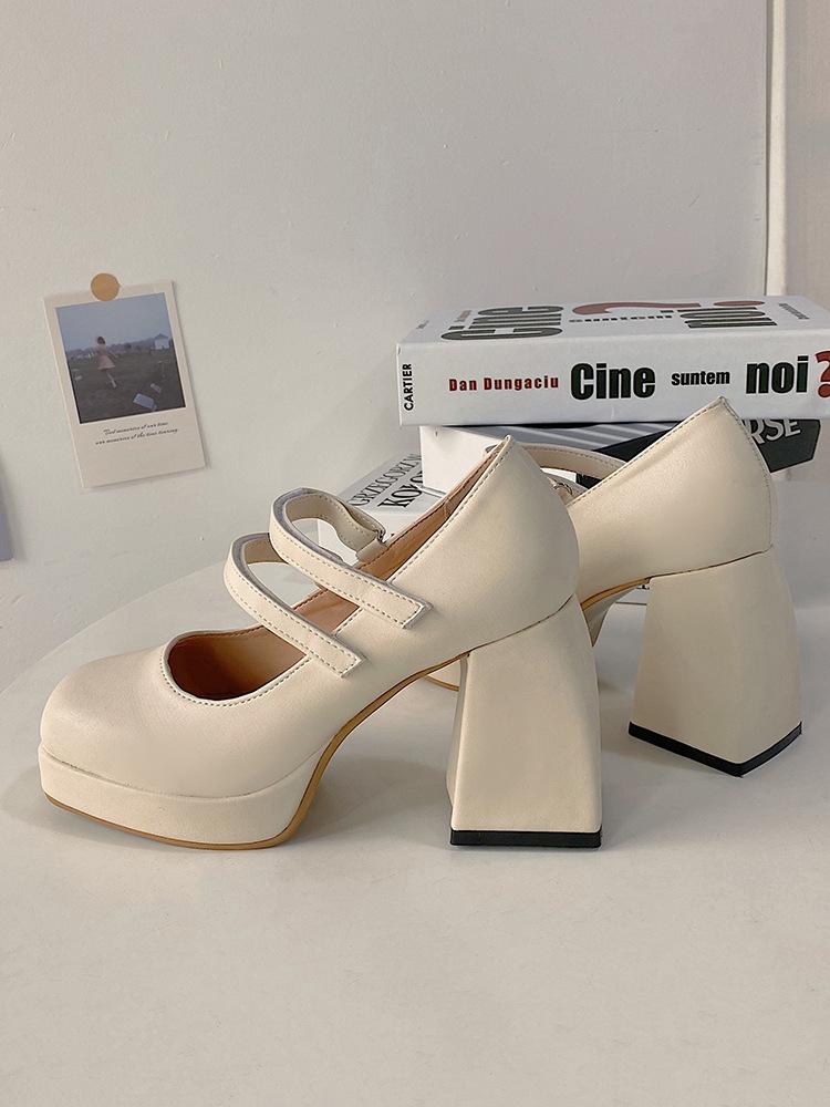 One Word with High Heels Single Shoes Women's 2025 Spring New Korean Version Platform Thick Heel Square Head French Retro Mary Jane Shoes Tide