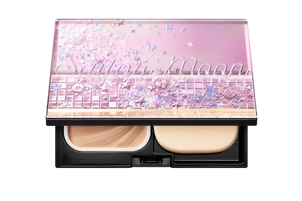Maquillage Dramatic Powdery UV Ocher 10 with Sailor Moon Limited Edition Case Set SPF25 / PA+++ 9.3g