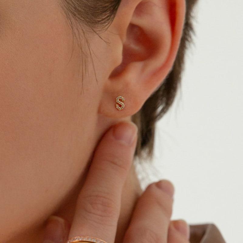 LUNNE 14k Shining Initial Piercing (14K Gold) #E08