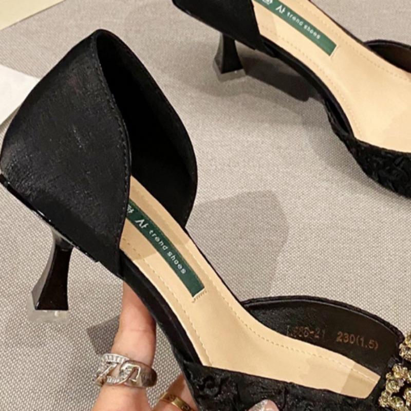 Frühlings-Neue Strass-Schuhe mit quadratischer Schnalle für Damen, vielseitige Satin-High-Heels, Stiletto-Arbeitsschuhe mit flachem Mund