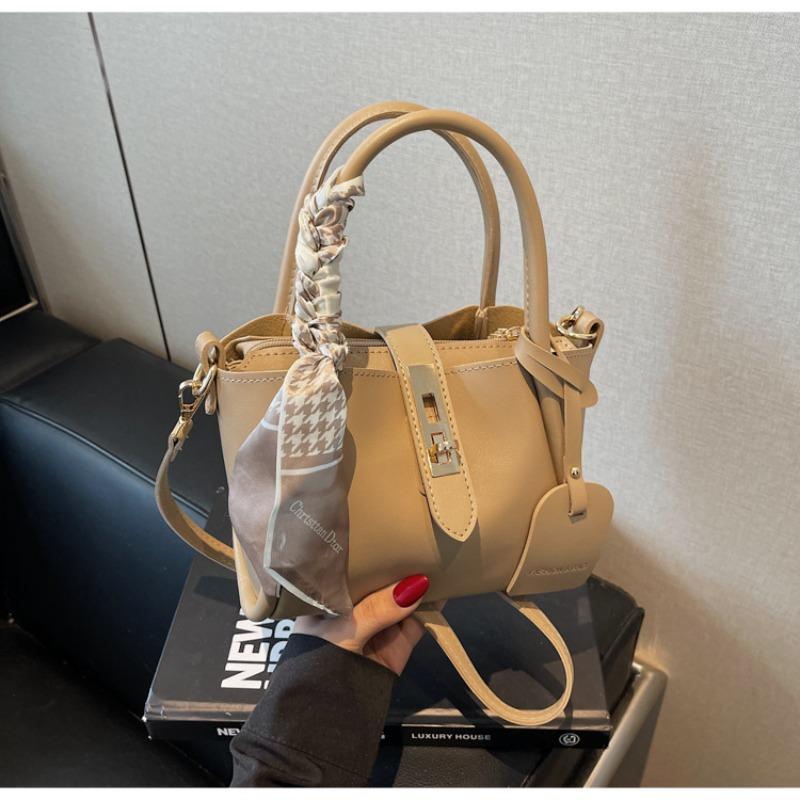 Premium small bag women's bag spring versatile new models are popular today messenger bags portable bucket bags